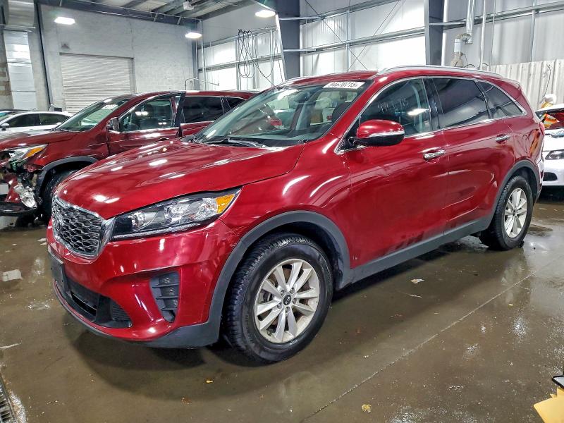 Фото 1 - KIA SORENTO