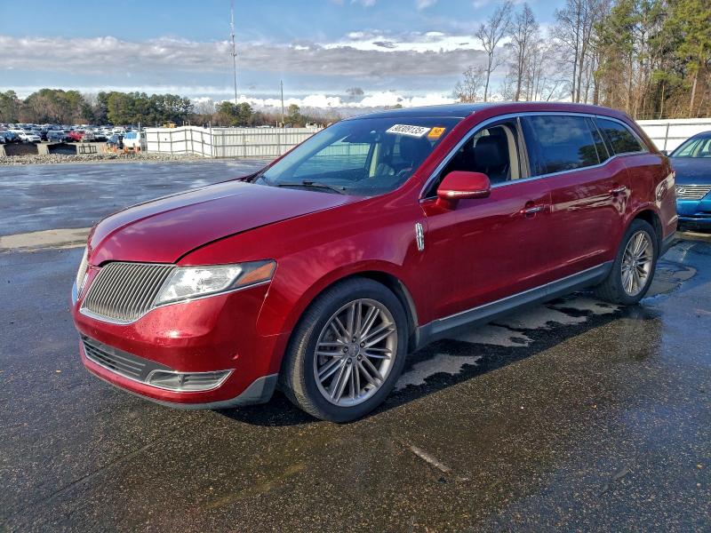Фото 1 - LINCOLN MKT