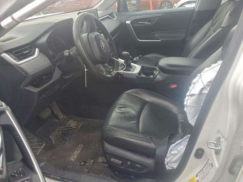 Фото 7 - TOYOTA RAV4