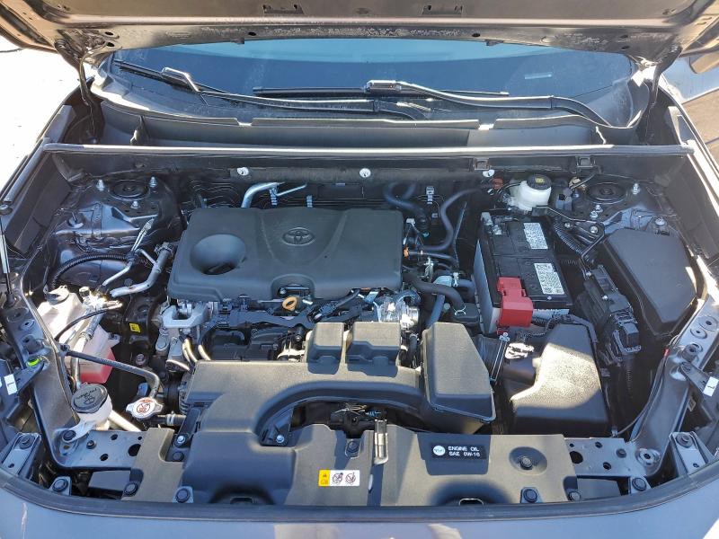 Фото 11 - TOYOTA RAV4