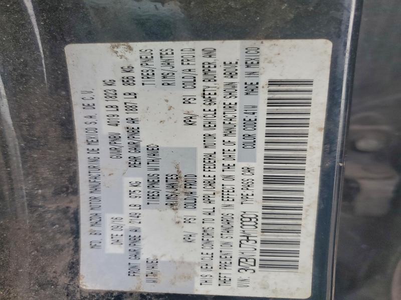 Фото 12 - MAZDA 3