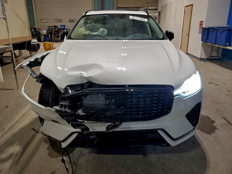 VOLVO XC60 PLUS 2025 VIN YV4M12RC0S1016149