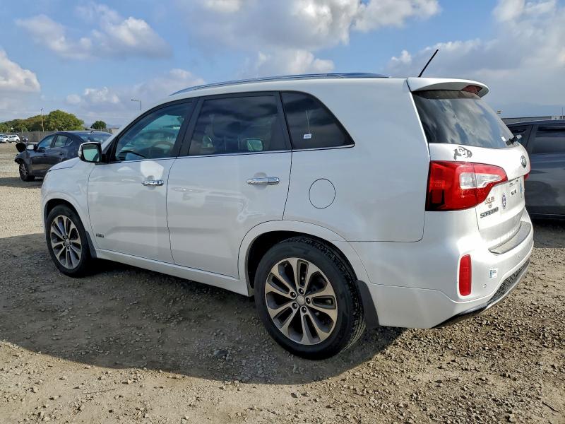 Фото 2 - KIA SORENTO
