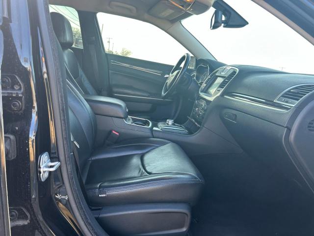 Фото 5 - CHRYSLER 300