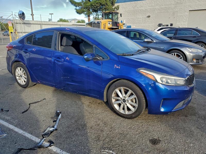 Фото 4 - KIA FORTE