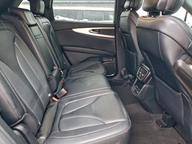 Фото 11 - LINCOLN NAUTILUS