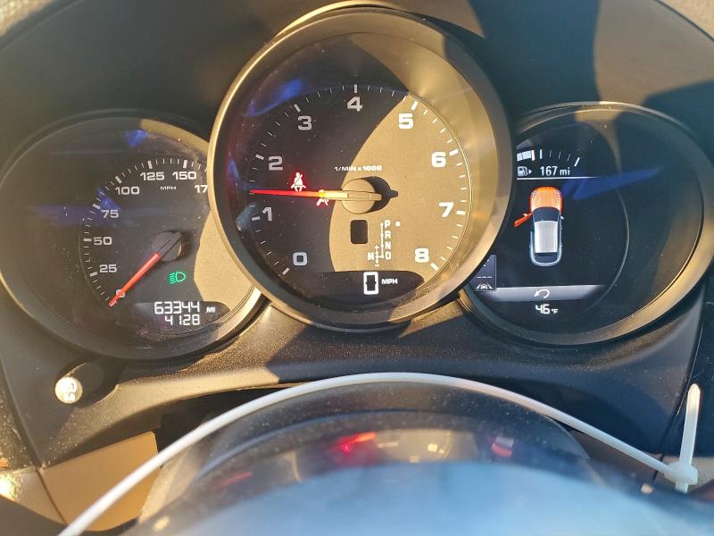 Фото 9 - PORSCHE MACAN