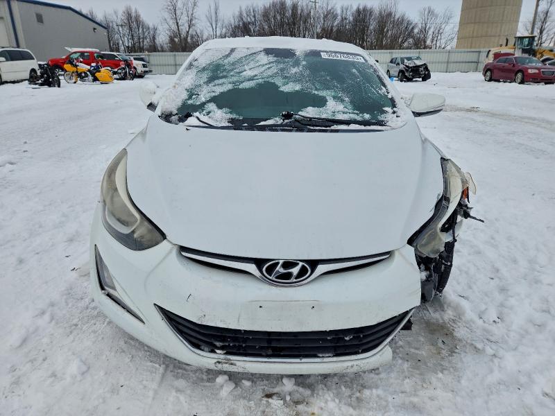 Фото 5 - HYUNDAI ELANTRA