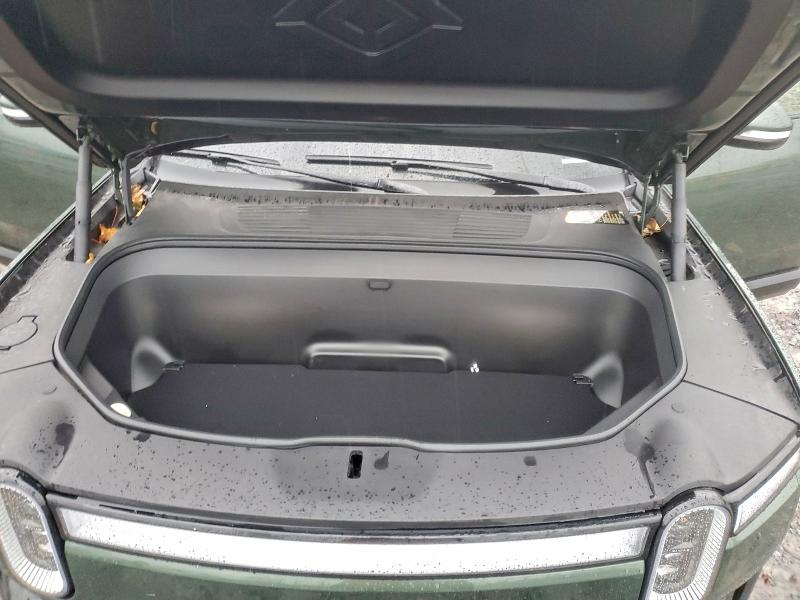 RIVIAN RIT 2023 VIN 7FCTGBAA5PN029464