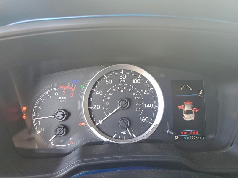 Фото 9 - TOYOTA COROLLA