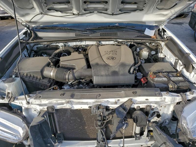 Фото 11 - TOYOTA TACOMA