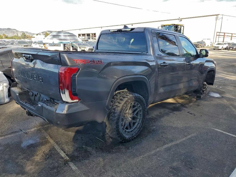 Фото 3 - TOYOTA TUNDRA