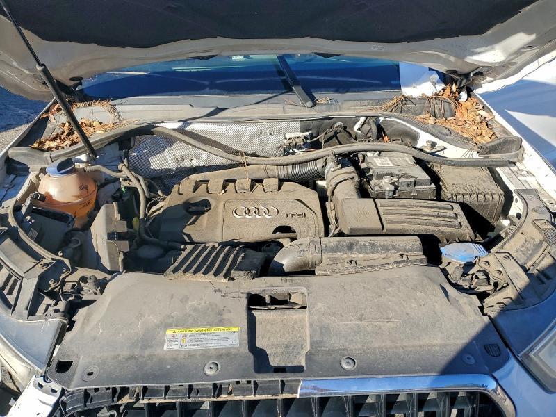 Фото 11 - AUDI Q3