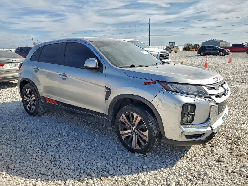 Фото 4 - MITSUBISHI OUTLANDER