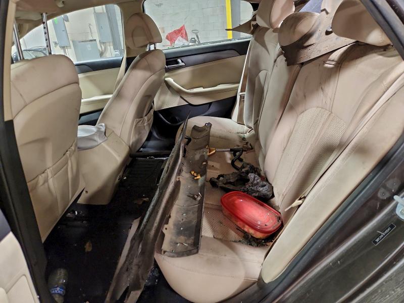 Фото 10 - HYUNDAI SONATA