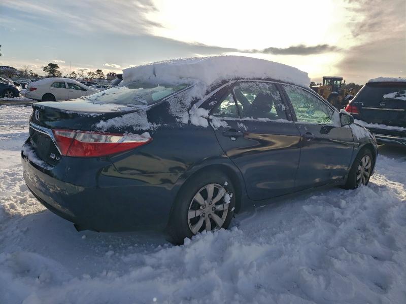 Фото 3 - TOYOTA CAMRY