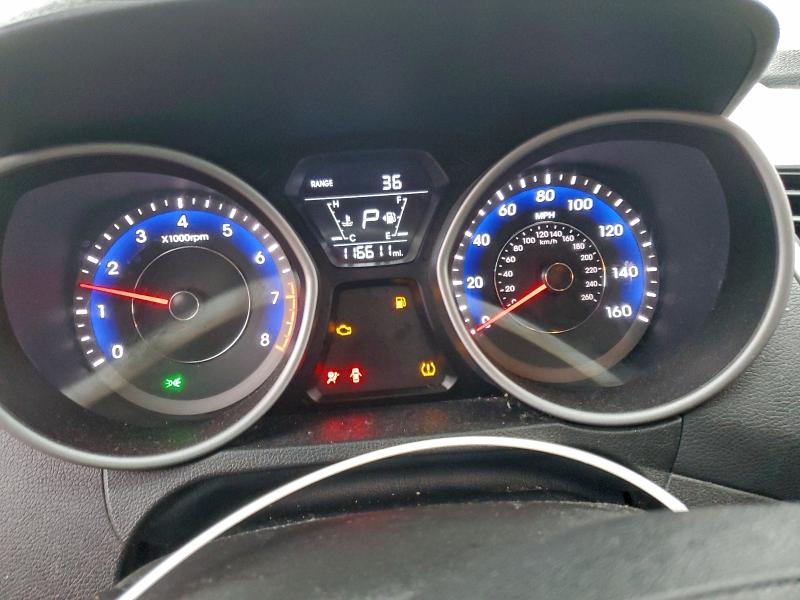 Фото 9 - HYUNDAI ELANTRA