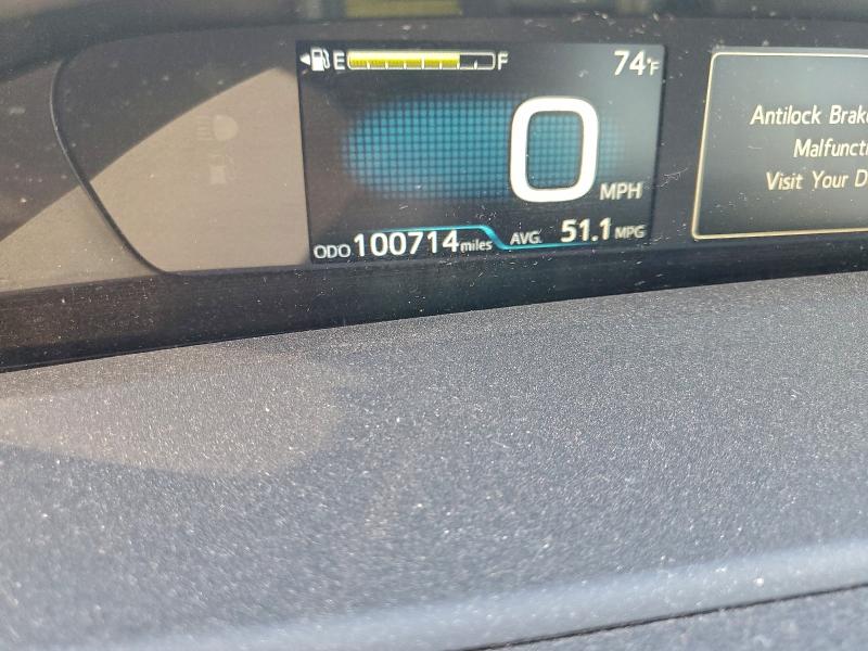 Фото 9 - TOYOTA PRIUS