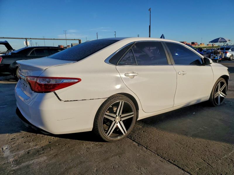Фото 3 - TOYOTA CAMRY