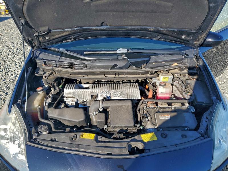 Фото 11 - TOYOTA PRIUS