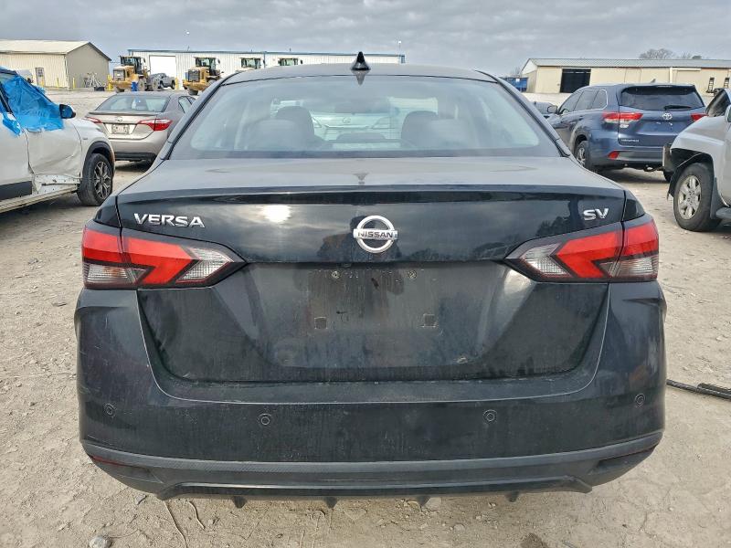 Фото 6 - NISSAN VERSA