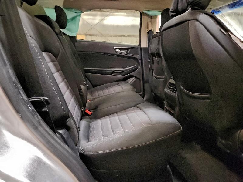 Фото 10 - FORD EDGE