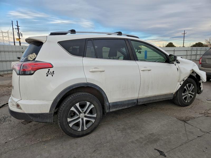 Фото 3 - TOYOTA RAV4