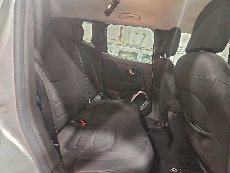 Фото 10 - JEEP RENEGADE