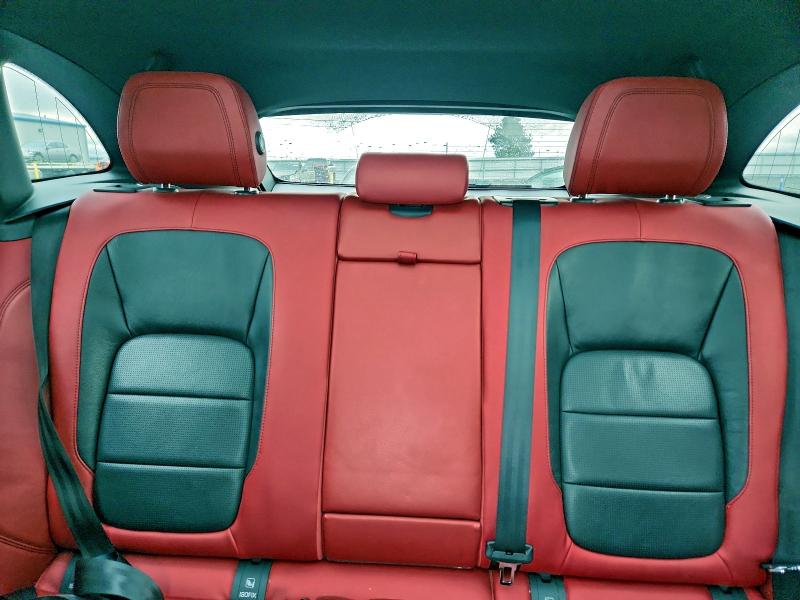 Фото 10 - JAGUAR F-PACE