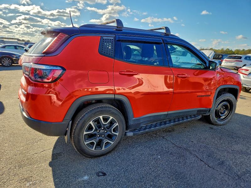Фото 3 - JEEP COMPASS