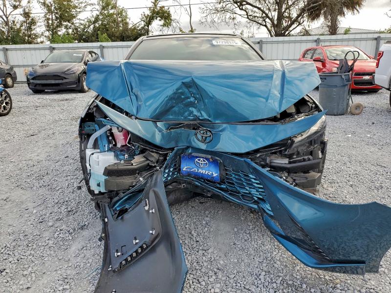 Фото 5 - TOYOTA CAMRY