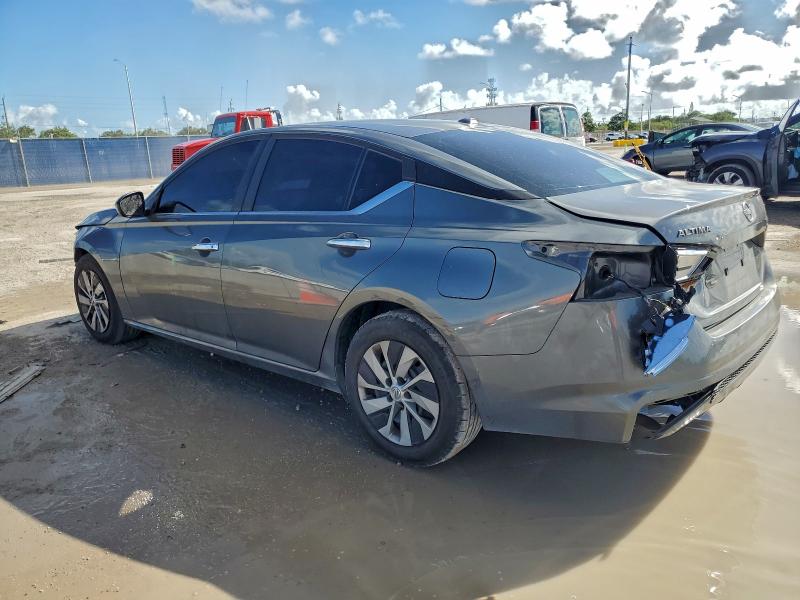 Фото 2 - NISSAN ALTIMA