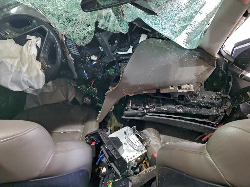 Фото 8 - HYUNDAI SANTA FE