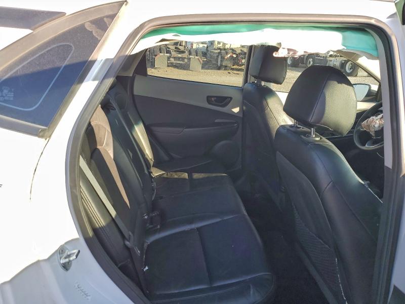 Фото 11 - HYUNDAI KONA