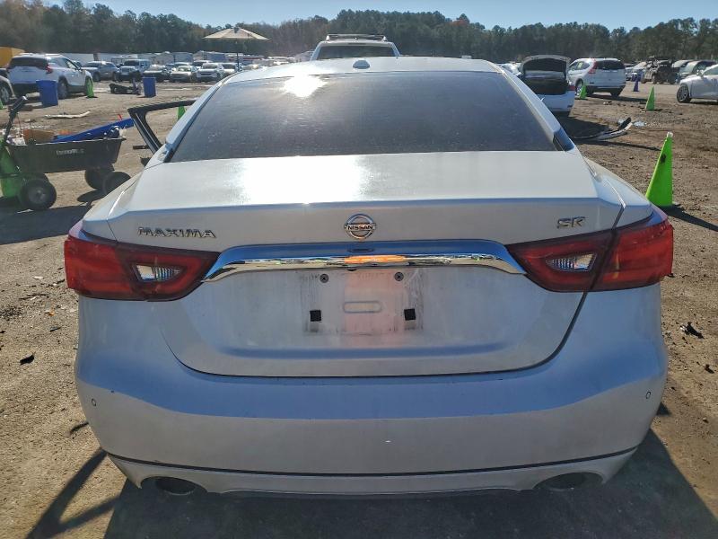 Фото 6 - NISSAN MAXIMA