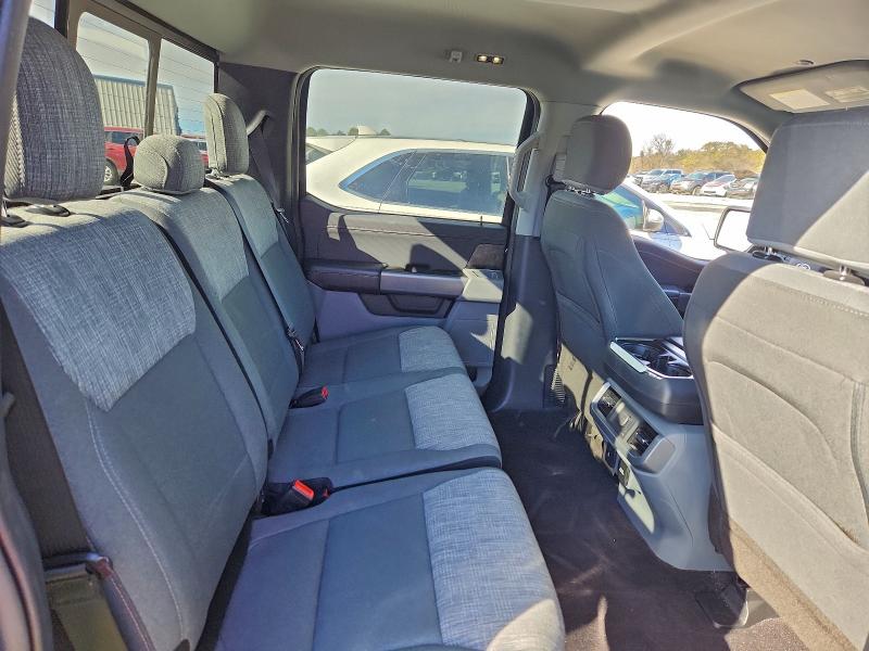 Фото 10 - FORD F-150