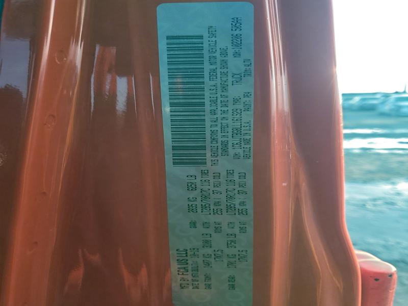 Фото 13 - JEEP GLADIATOR