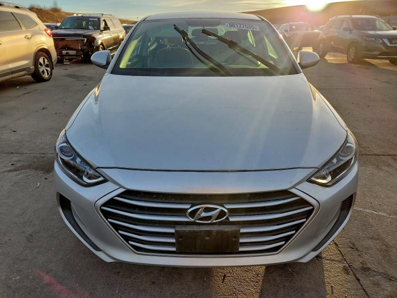 Фото 5 - HYUNDAI ELANTRA