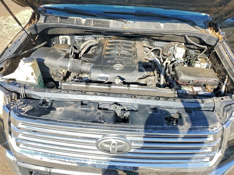 Фото 11 - TOYOTA TUNDRA