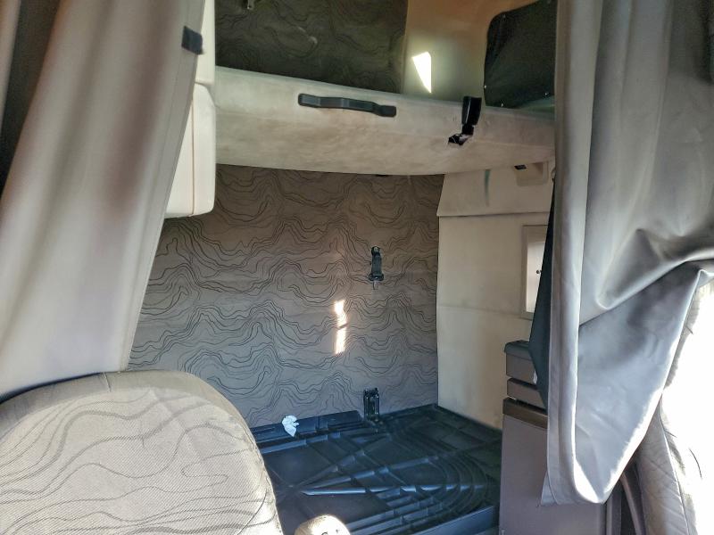 Фото 6 - VOLVO All Models