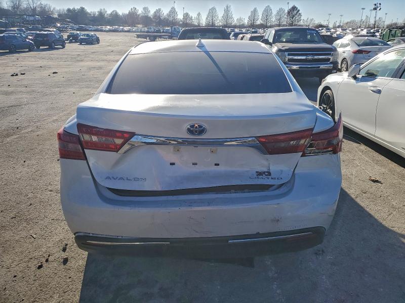 Фото 6 - TOYOTA AVALON