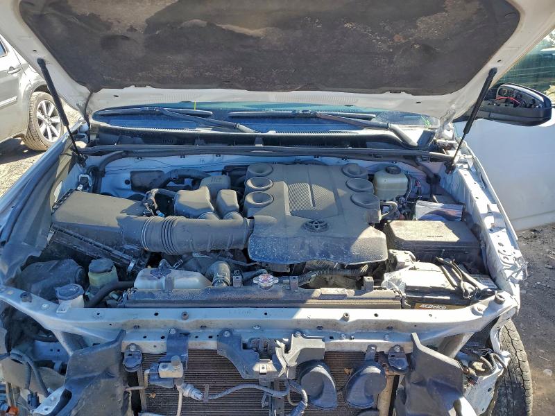 Фото 12 - TOYOTA 4RUNNER