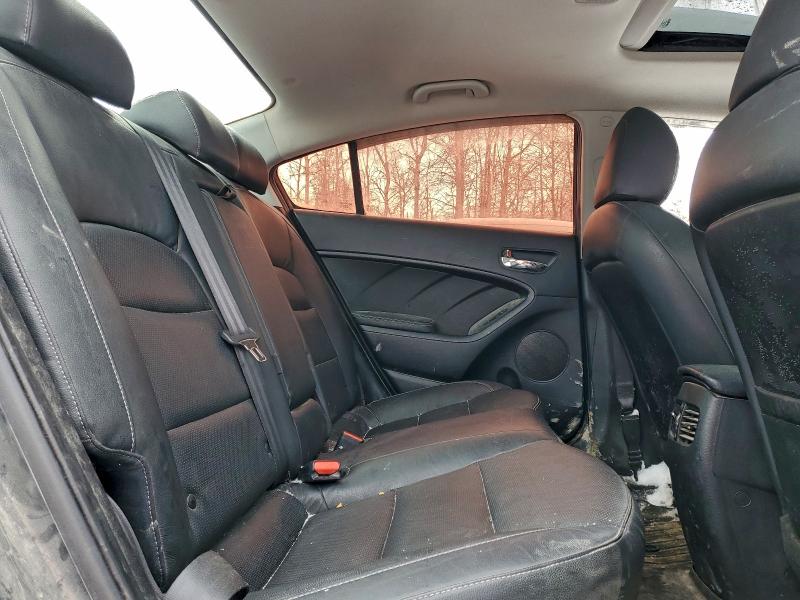 Фото 10 - KIA FORTE