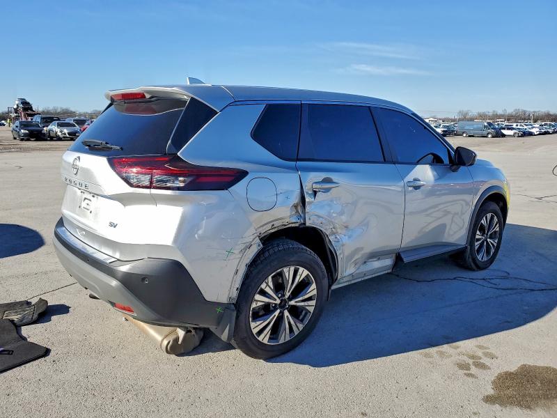 Фото 3 - NISSAN ROGUE