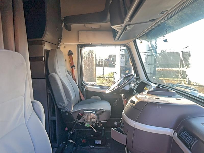 VOLVO VN 2015 VIN 4V4NC9EH9FN182118