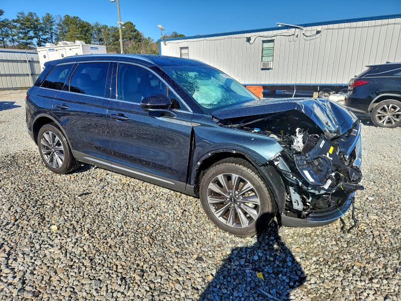 Фото 4 - LINCOLN CORSAIR