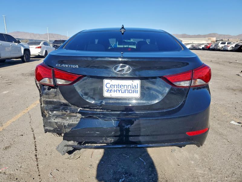 Фото 6 - HYUNDAI ELANTRA