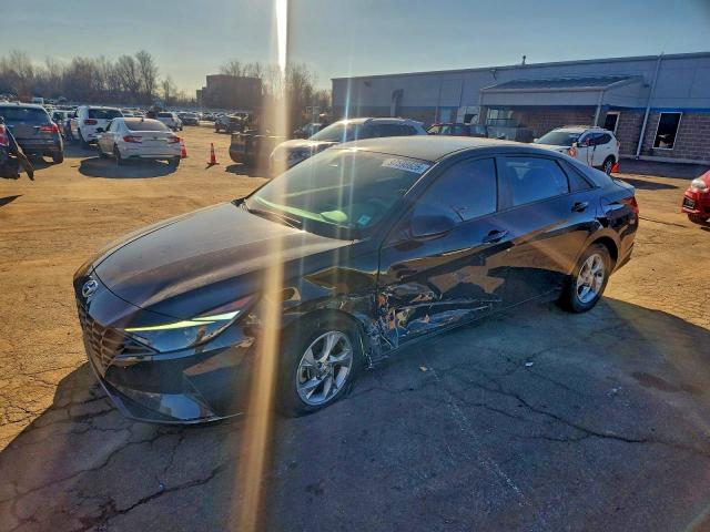 Фото 1 - HYUNDAI ELANTRA