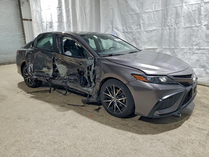 Фото 4 - TOYOTA CAMRY