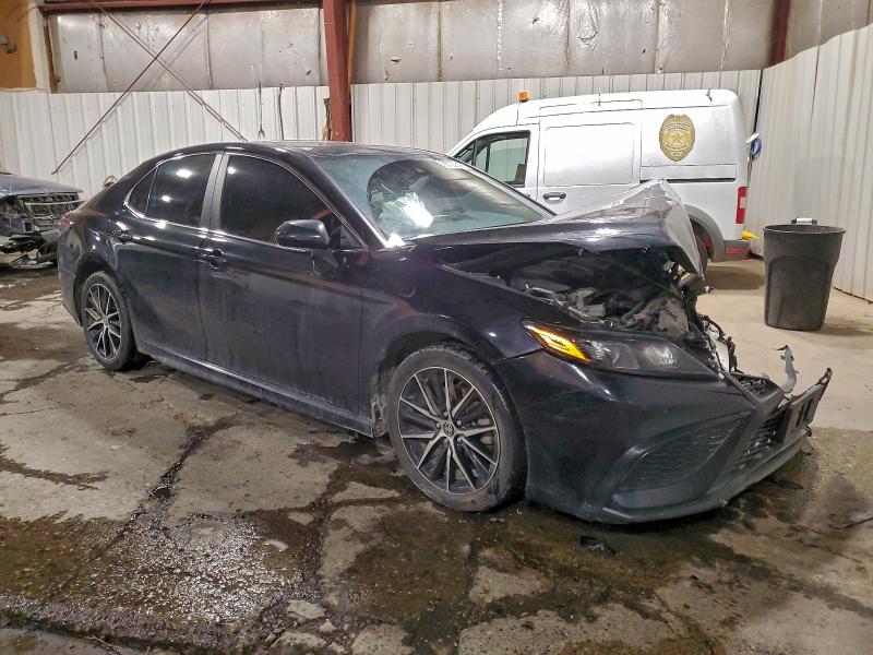 Фото 4 - TOYOTA CAMRY